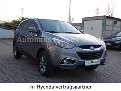 Grau Gebraucht 2015 Hyundai ix35 Edition SUV | 12.985 € (Teuer)