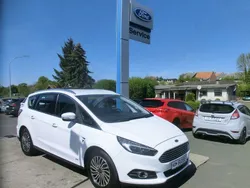 Weiß Gebraucht 2018 Ford S-MAX Titanium Van / Kleinbus | 20.990 € (Fairer Preis)