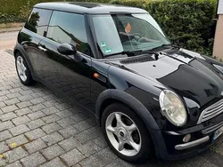 Schwarz Gebraucht 2002 Mini Cooper Kleinwagen | 2.300 €