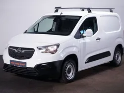 Weiß Gebraucht 2020 Opel Combo Edition Van / Kleinbus | 9.499 €