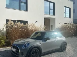 Grau Gebraucht 2020 Mini Cooper Kleinwagen | 15.500 € (Fairer Preis)