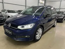Blau Gebraucht 2018 VW Touran Highline Van / Kleinbus | 22.990 € (Fairer Preis)