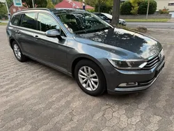 Grau Gebraucht 2015 VW Passat Highline Kombi | 10.499 € (Fairer Preis)