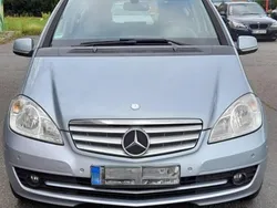 Blau Gebraucht 2009 Mercedes A150 Elegance Kleinwagen | 2.000 € (Guter Preis)