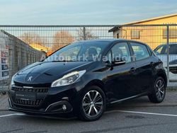Blau Gebraucht 2017 Peugeot 208 Active Kleinwagen | 8.799 € (Fairer Preis)