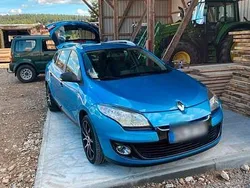 Blau Gebraucht 2013 Renault Mégane GrandTour Kombi | 4.400 € (Fairer Preis)
