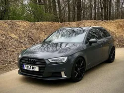 Grau Gebraucht 2019 Audi A3 Sport Kleinwagen | 18.500 € (Guter Preis)