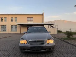 Silber Gebraucht 2003 Mercedes C270 Elegance Kombi | 1.700 € (Etwas zu teuer)