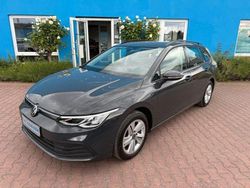 Uranograu Gebraucht 2022 VW Golf VIII Life Kombi | 20.980 € (Guter Preis)