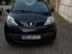 Schwarz Gebraucht 2009 Peugeot 107 Kleinwagen | 2.500 € (Fairer Preis)
