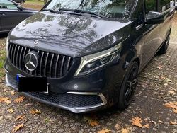 Grau Gebraucht 2019 Mercedes V250 Avantgarde Van / Kleinbus | 39.900 € (Superpreis)