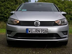 Silber Gebraucht 2015 VW Golf Sportsvan LOUNGE Van / Kleinbus | 12.900 € (Fairer Preis)