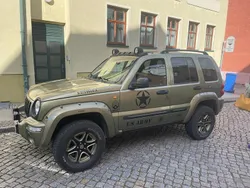 Grün Gebraucht 2003 Jeep Cherokee SUV | 4.000 €
