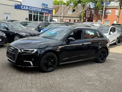 Mythosschwarz metallic Gebraucht 2018 Audi A3 Sportback e-tron Comfort Limousine | 16.999 € (Fairer Preis)