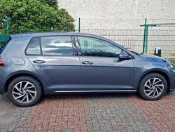 Grau Gebraucht 2017 VW Golf VII Sound Limousine | 11.400 € (Fairer Preis)