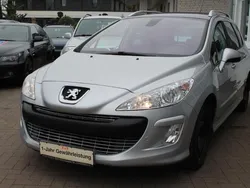 Grau Gebraucht 2010 Peugeot 308 Premium Kombi | 5.888 € (Teuer)
