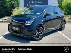 Schwarz Gebraucht 2022 Smart ForFour Electric Drive Passion Limousine | 9.780 € (Fairer Preis)