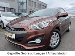 Braun Gebraucht 2014 Hyundai i30 Classic Coupé | 4.990 € (Guter Preis)