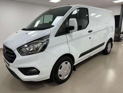Weiß Gebraucht 2023 Ford Transit Custom Trend Van / Kleinbus | 20.990 €
