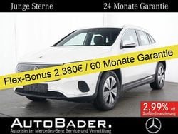 Weiß Gebraucht 2023 Mercedes EQA250 Advanced SUV | 28.745 € (Guter Preis)