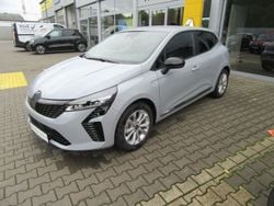 Grau Gebraucht 2024 Renault Clio V Evolution Kleinwagen | 20.600 € (Etwas zu teuer)