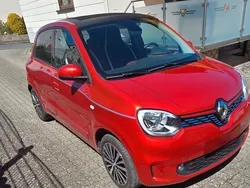 Rot Gebraucht 2022 Renault Twingo Intens Kleinwagen | 12.500 € (Guter Preis)