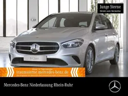 Silber Gebraucht 2021 Mercedes B200 Progressive Van / Kleinbus | 21.990 € (Superpreis)