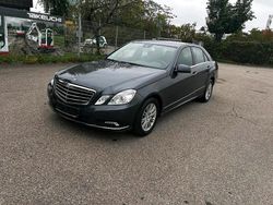 Grün Gebraucht 2012 Mercedes E200 Limousine | 11.000 € (Superpreis)