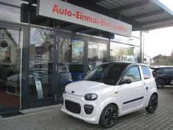 Perlweissmetallic/dach schwarz Gebraucht 2022 Microcar M.Go Kleinwagen | 10.990 € (Fairer Preis)