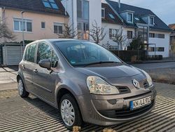 Grau Gebraucht 2010 Renault Modus Van / Kleinbus | 2.999 € (Fairer Preis)