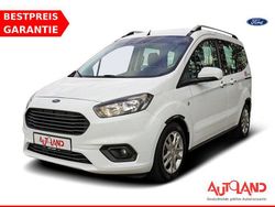 Weiß Gebraucht 2018 Ford Tourneo Courier Van / Kleinbus | 13.890 € (Teuer)
