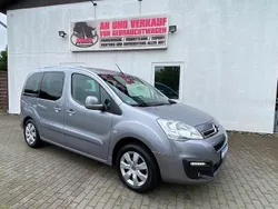 Grau Gebraucht 2018 Citroën Berlingo SELECTION Van / Kleinbus | 8.990 € (Fairer Preis)