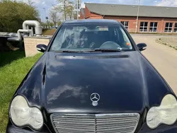 Schwarz Gebraucht 2005 Mercedes C180 Limousine | 2.200 € (Superpreis)