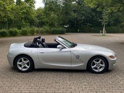 Silber Gebraucht 2004 BMW Z4 Performance Cabrio | 5.790 € (Fairer Preis)