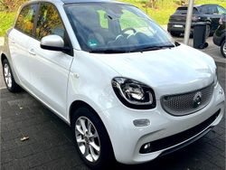 Weiß Gebraucht 2017 Smart ForFour Passion Kleinwagen | 7.950 € (Guter Preis)