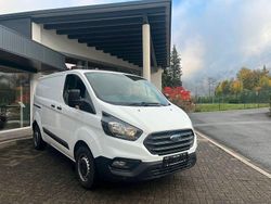 Weiß Gebraucht 2018 Ford Transit Custom Van / Kleinbus | 13.950 €
