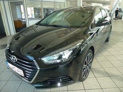 Schwarz metallic Gebraucht 2017 Hyundai i40 Premium Kombi | 29.990 €