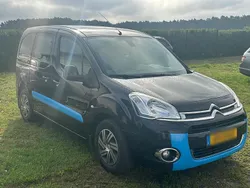 Schwarz Gebraucht 2012 Citroën Berlingo Van / Kleinbus | 4.400 € (Fairer Preis)