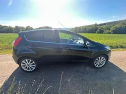 Schwarz Gebraucht 2015 Ford Fiesta Titanium Kleinwagen | 4.300 € (Guter Preis)