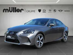 Lexus IS300h