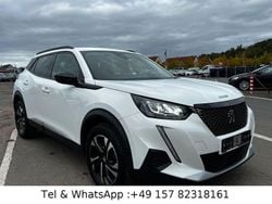 Weiß Gebraucht 2022 Peugeot 2008 Allure SUV | 13.450 € (Superpreis)
