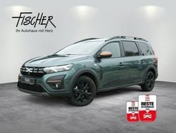 Grün Gebraucht 2025 Dacia Jogger Extreme Van / Kleinbus | 21.930 € (Fairer Preis)