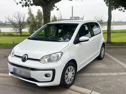 Weiß Gebraucht 2021 VW up! Kleinwagen | 9.400 €