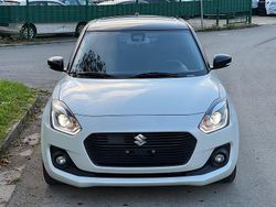 Weiß Gebraucht 2017 Suzuki Swift Kleinwagen | 8.299 €