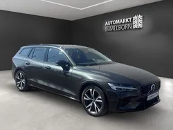 Grau Gebraucht 2021 Volvo V60 R-Design Kombi | 29.950 € (Superpreis)