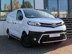 Weiß Gebraucht 2023 Toyota Proace Van / Kleinbus | 18.900 € (Superpreis)