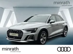 Weiß Gebraucht 2025 Audi A3 Ambiente Limousine | 36.670 €