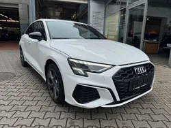 Weiß Gebraucht 2022 Audi A3 Sportback e-tron S-Line Limousine | 29.745 € (Etwas zu teuer)