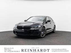 Black sapphire metallic Gebraucht 2022 BMW 545e M Sport Limousine | 44.105 € (Fairer Preis)