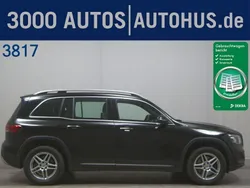 Mercedes GLB220